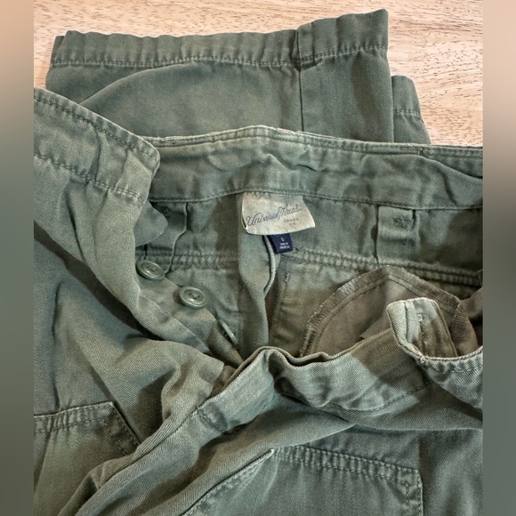 Universal Thread Pants - Universal Thread cropped wide leg cargo pant